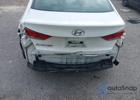 2017 Hyundai Elantra Se z USA, uszkodzony, nr VIN 5NPD84LF7HH058347